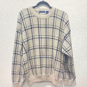 Izod Men's Beige and Blue Plaid Crewneck Sweater